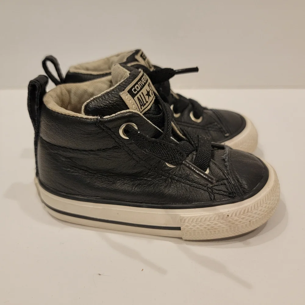 Converse one star allstar black leather hightops infant sneakers size 4
